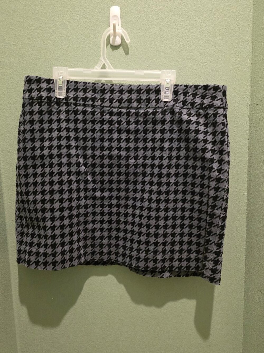 Banana Republic Houndstooth Retro/Vintage Mini Skirt Size 12